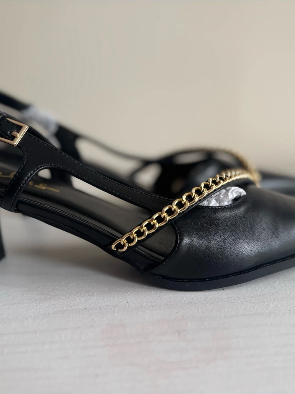 NWT Lulus Ketra Black Chain 2.25” Kitten Heel Slingback Pumps - Size 9